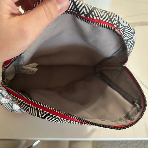 Sanrio HELLO KITTY White Black Red MINI BACK PACK 10'x10' - Picture 4 of 8